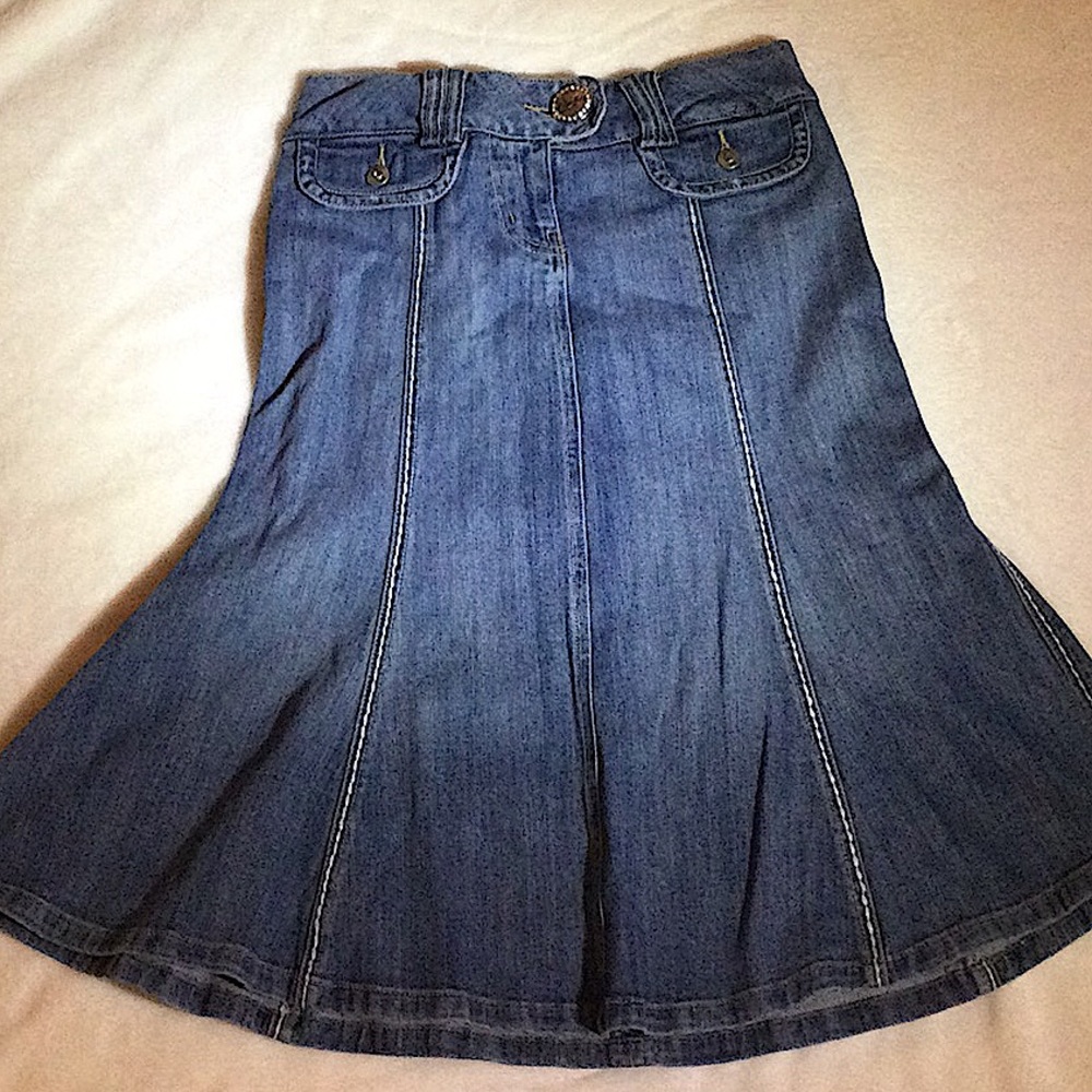 Candies Blue Denim Pencil Skirt with Flair - Picture 13 of 13